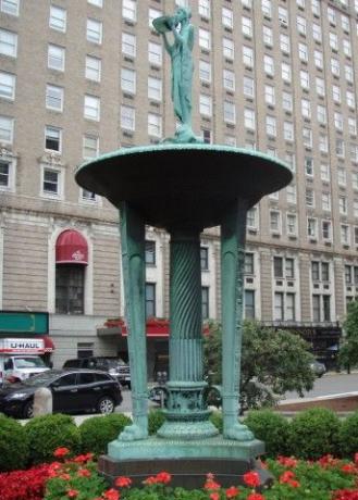 statler fountain, Ricci (1)